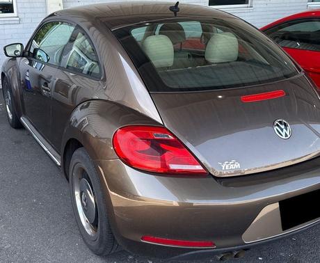 Toffee Brown Metallic 2013 Volkswagen Beetle 2.5L