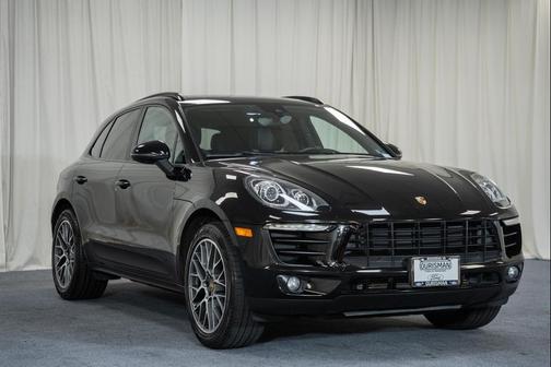 Jet Black Metallic 2018 Porsche Macan Macan
