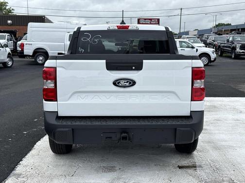 OXFORD WHITE 2026 Ford Maverick XL