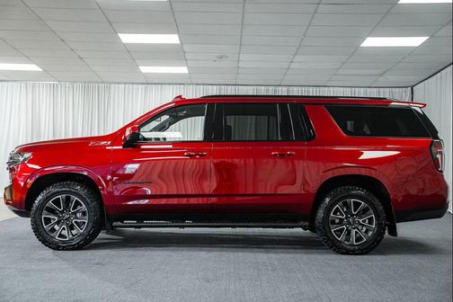 2021 Chevrolet Suburban 4WD Z71