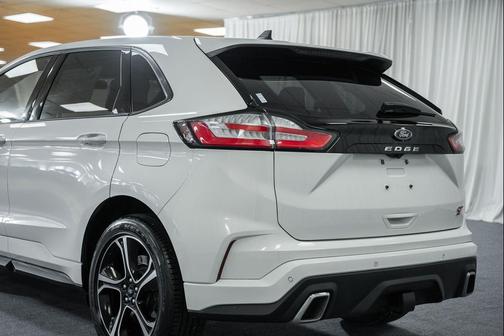 2023 Ford Edge ST