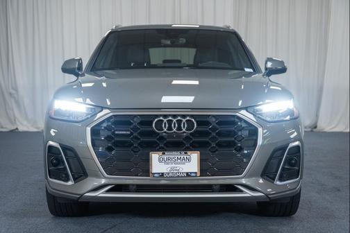Chronos Gray Metallic 2023 Audi Q5 45 S line Premium Plus