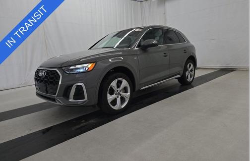 Chronos Gray Metallic 2023 Audi Q5 45 S line Premium Plus