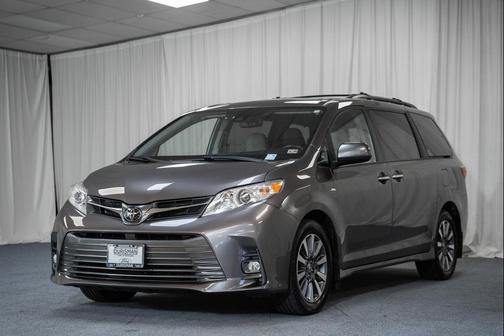 Predawn Gray Mica 2020 Toyota Sienna XLE