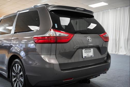 Predawn Gray Mica 2020 Toyota Sienna XLE