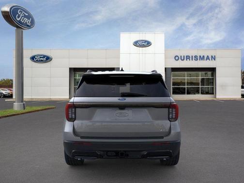 Carbonized Gray Metallic 2026 Ford Explorer ST-Line
