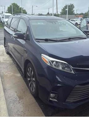2019 Toyota Sienna Limited Premium