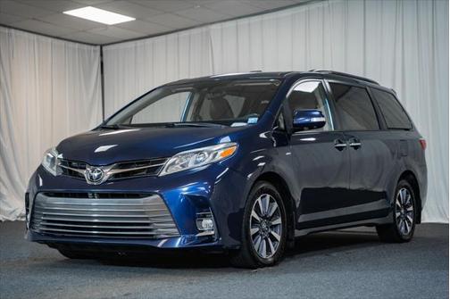 2019 Toyota Sienna Limited Premium