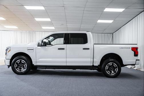 2022 Ford F-150 Lightning XLT