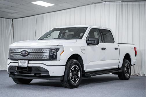 2022 Ford F-150 Lightning XLT