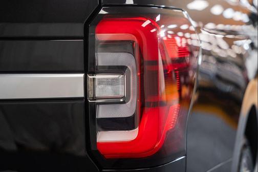 AGATE BLACK METALLIC 2023 Ford Expedition Platinum