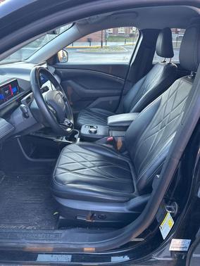 2021 Ford Mustang Mach-E Select