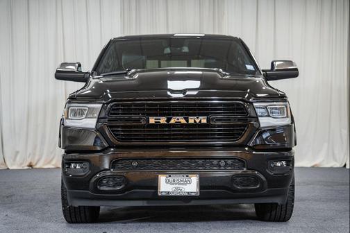 Diamond Black Crystal Pearlcoat 2020 RAM 1500 Laramie