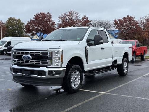 2026 Ford F-350 XLT