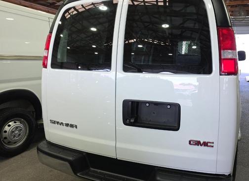 2024 GMC Savana 2500 Work Van