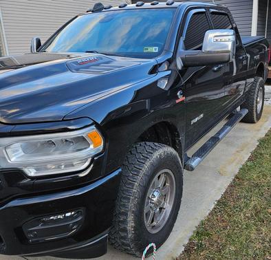 2023 RAM 2500 Laramie Crew Cab 4x4 6'4' Box
