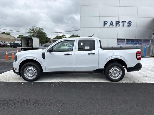 OXFORD WHITE 2026 Ford Maverick XL