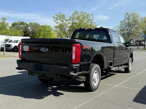 2025 Ford F-250 XL