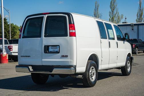2024 GMC Savana 2500 Work Van