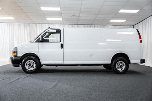 2023 GMC Savana 2500 Work Van