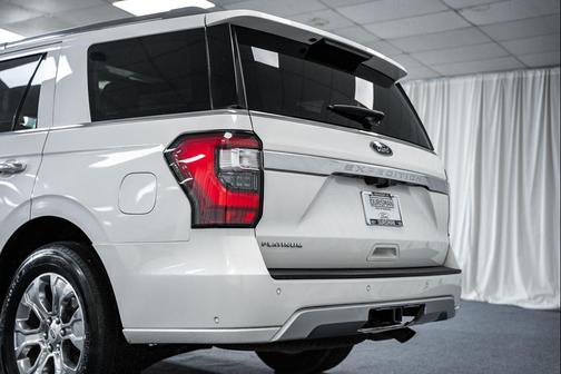 WHITE PLATINUM MET TRI-COAT 2019 Ford Expedition Platinum