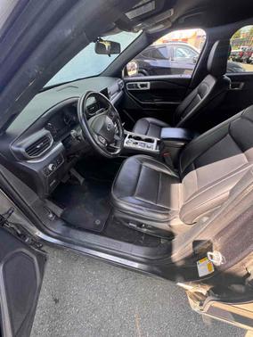 MAGNETIC METALLIC 2020 Ford Explorer XLT