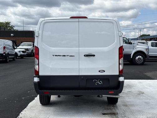 OXFORD WHITE 2026 Ford Transit-250 Base