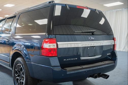 BLUE JEANS METALLIC 2017 Ford Expedition EL Platinum