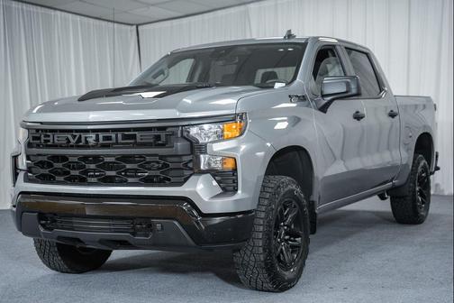 Sterling Gray Metallic 2025 Chevrolet Silverado 1500 Custom Trail Boss
