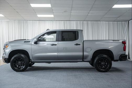 Sterling Gray Metallic 2025 Chevrolet Silverado 1500 Custom Trail Boss