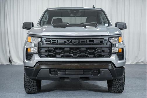 Sterling Gray Metallic 2025 Chevrolet Silverado 1500 Custom Trail Boss