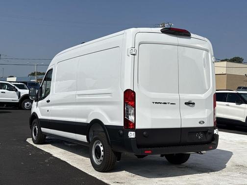 Oxford White 2026 Ford Transit-250 Base