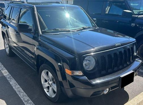 Black Clearcoat 2017 Jeep Patriot Latitude