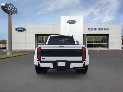 2026 Ford F-350 Platinum