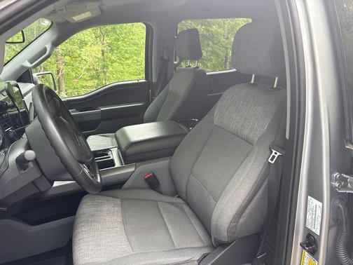 ICONIC SILVER METALLIC 2023 Ford F-150 XLT