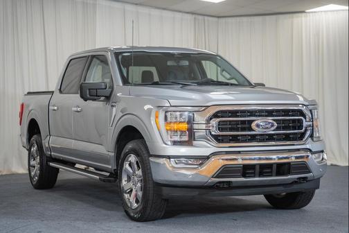 ICONIC SILVER METALLIC 2023 Ford F-150 XLT