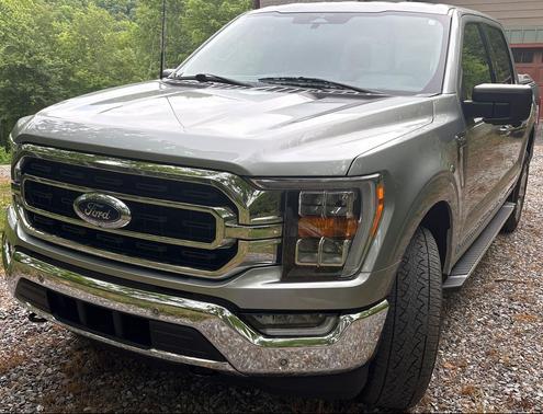 ICONIC SILVER METALLIC 2023 Ford F-150 XLT