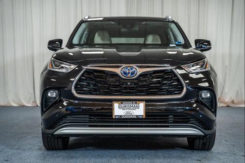 Midnight Black Metallic 2021 Toyota Highlander Hybrid Platinum