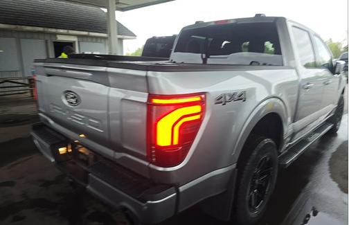 ICONIC SILVER METALLIC 2024 Ford F-150 Lariat