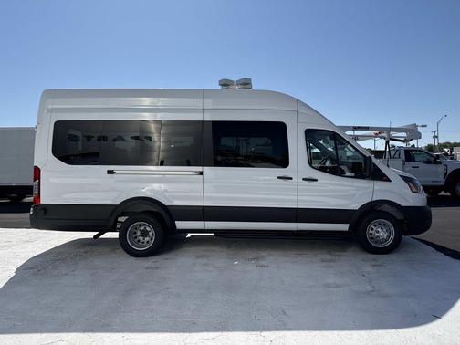 Oxford White 2026 Ford Transit-350 XL