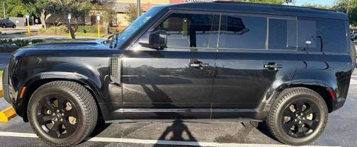 Santorini Black 2022 Land Rover Defender 110 X-Dynamic HSE