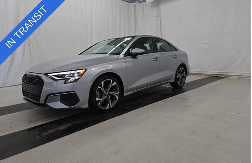 Florett Silver Metallic 2023 Audi A3 Premium
