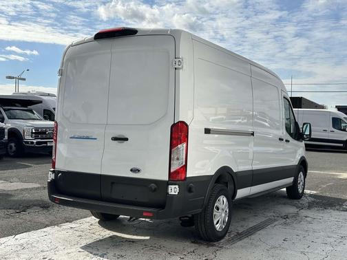 2024 Ford E-Transit T-350 Medium Roof