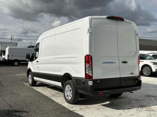 2024 Ford E-Transit T-350 Medium Roof