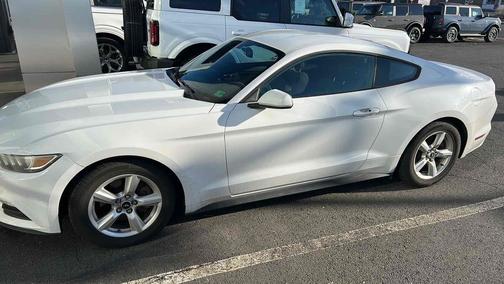 2017 Ford Mustang V6