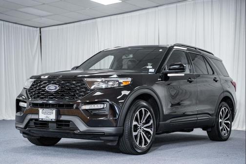 2022 Ford Explorer ST-Line