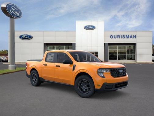 ORANGE FURY METALLIC TRI-COAT 2026 Ford Maverick XLT