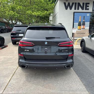 Black Sapphire Metallic 2023 BMW X5 xDrive40i