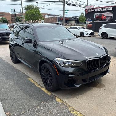 Black Sapphire Metallic 2023 BMW X5 xDrive40i