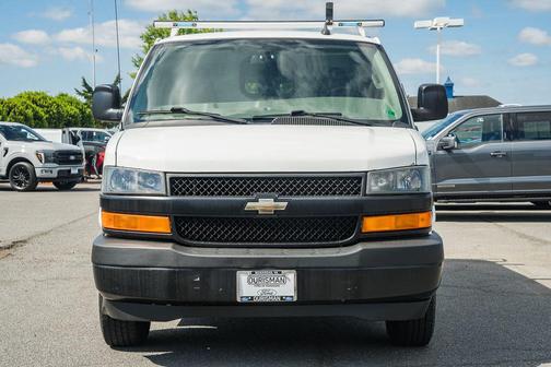 Summit White 2018 Chevrolet Express 2500 Work Van
